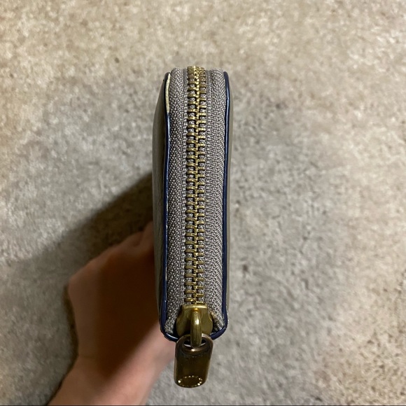 Marc Jacobs Wallet - Picture 3 of 13